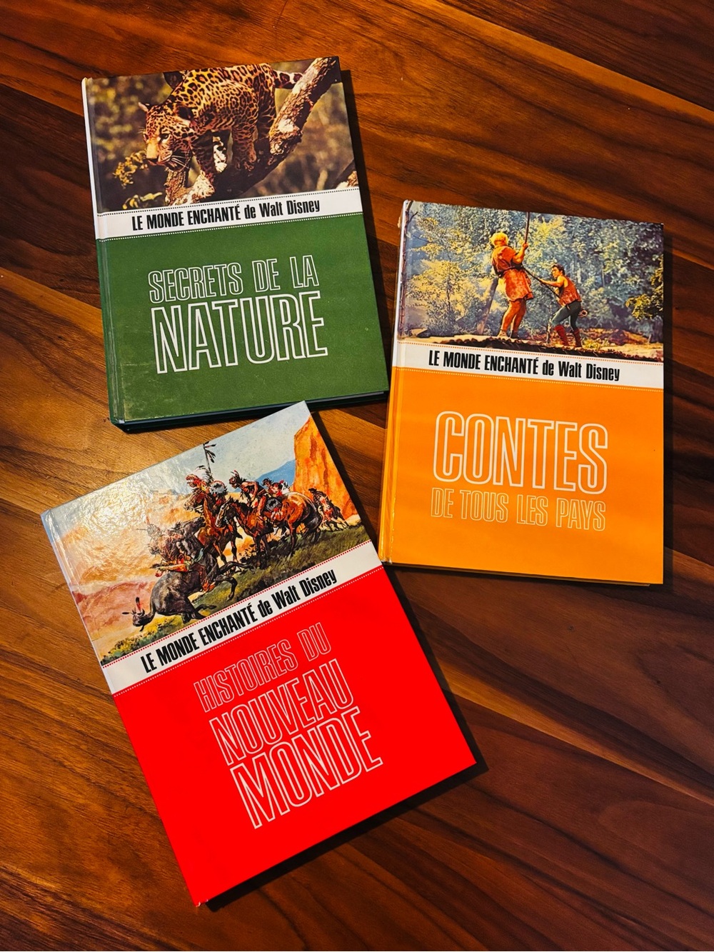 1970’s Walt Disney French Book Lot of 3 - Le Monde Enchanté